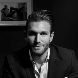 Über: Christopher Nachtwey Über: Christopher Nachtwey